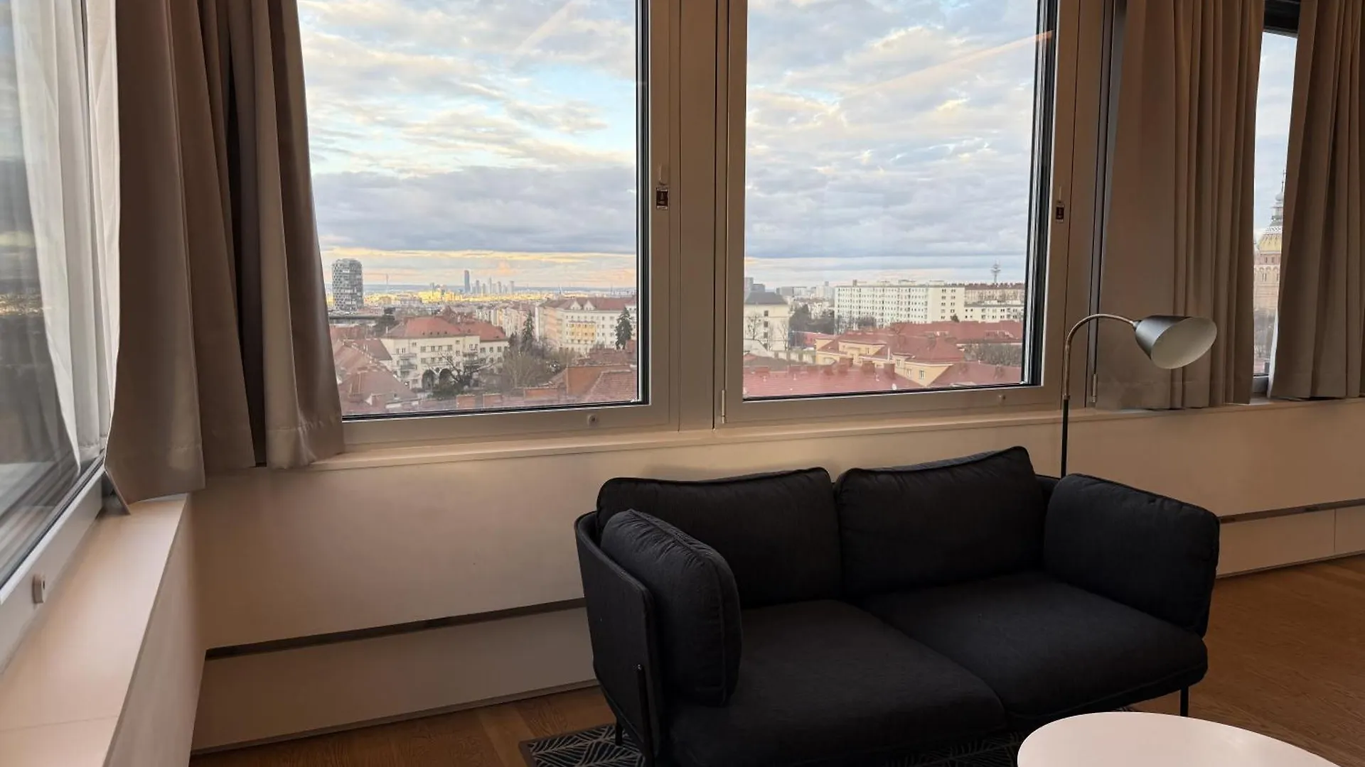 Apartment Exklusives Skyline-View Loft - Naehe Zentrum Wien