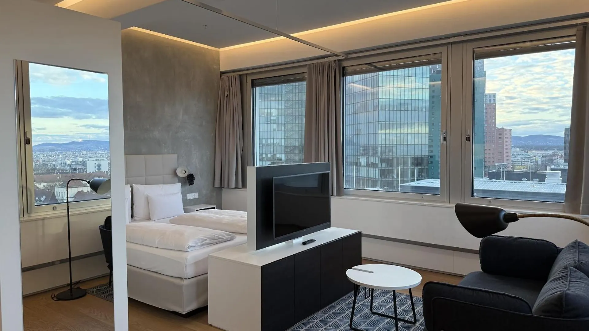 Exklusives Skyline-View Loft - Naehe Zentrum Wien
